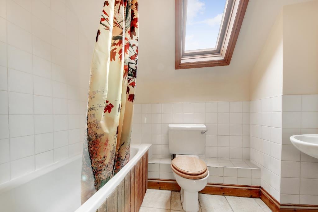 Bathroom.jpg