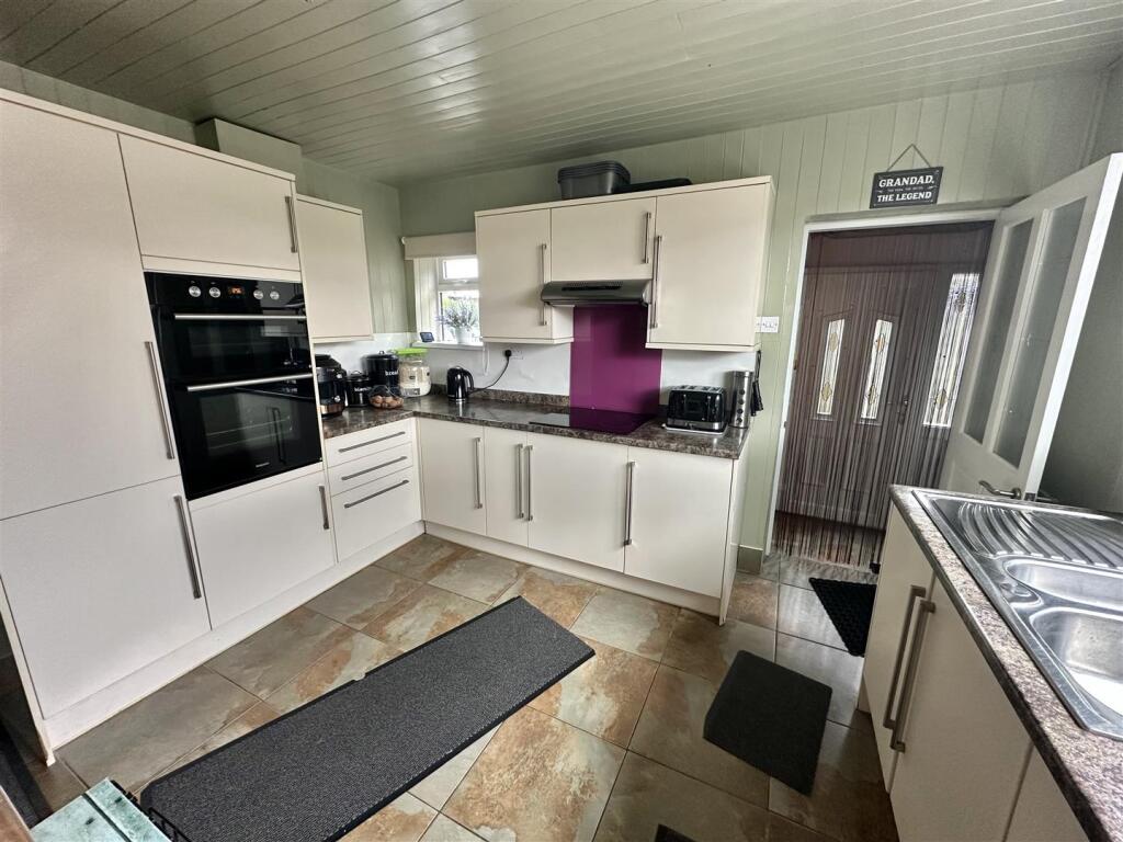 Bramleys Estate Agents - Curwen Cresent - Heckmond