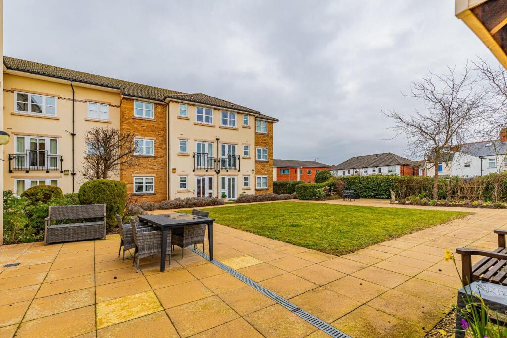Birch Court 32-3.jpg