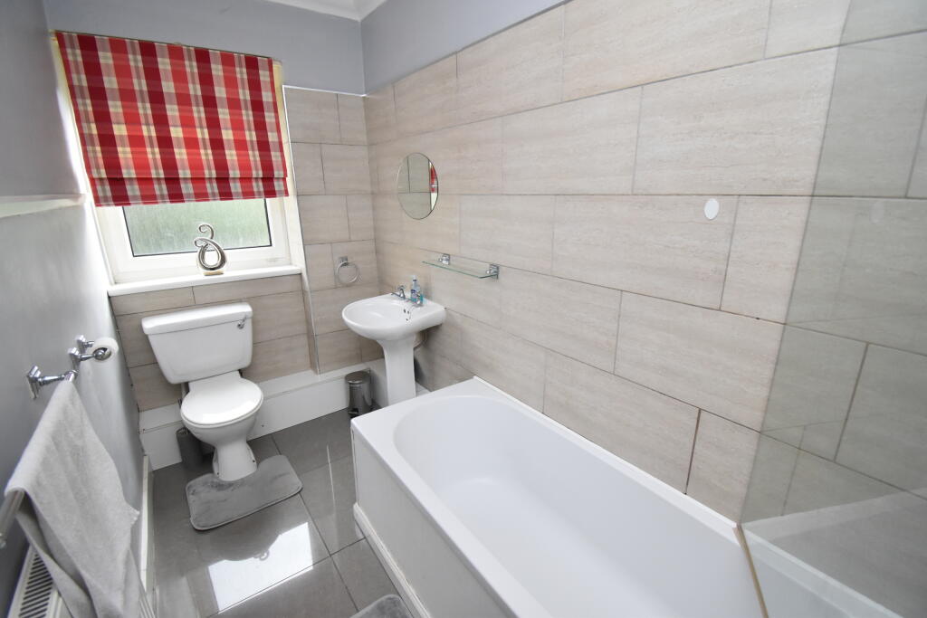 Bathroom.JPG