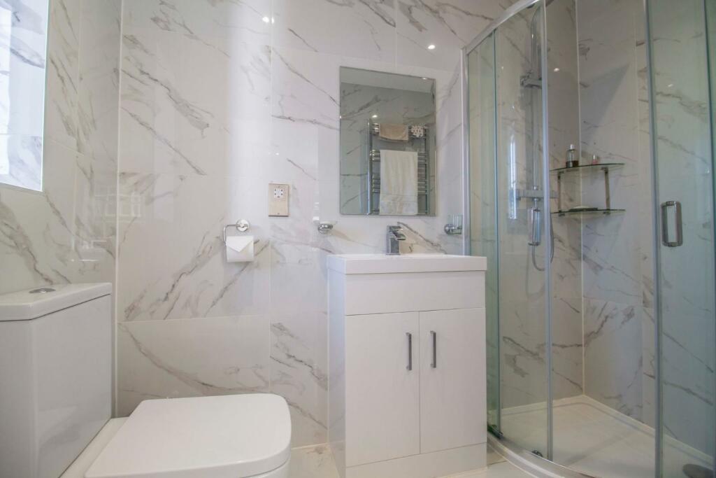 4 Mortimer Road, Cockfield [En-Suite] 01.jpg