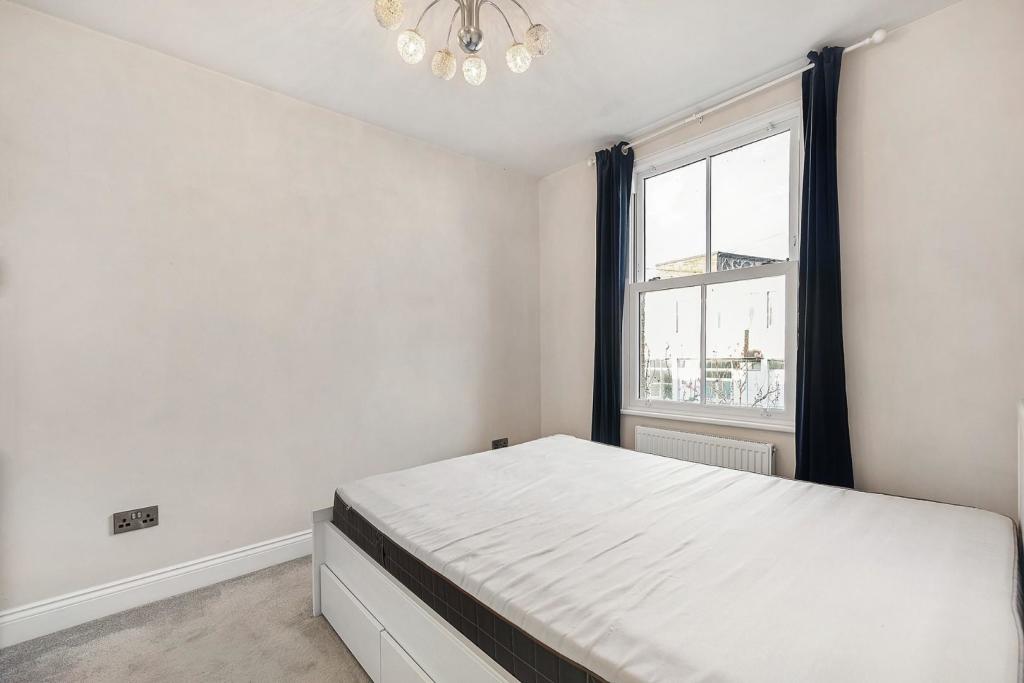 Bedroom.jpg