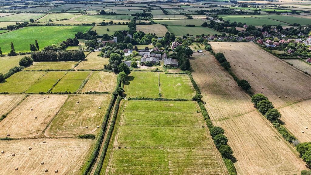 Bungalow &amp; Stable Church Farm Drone -10.jpg