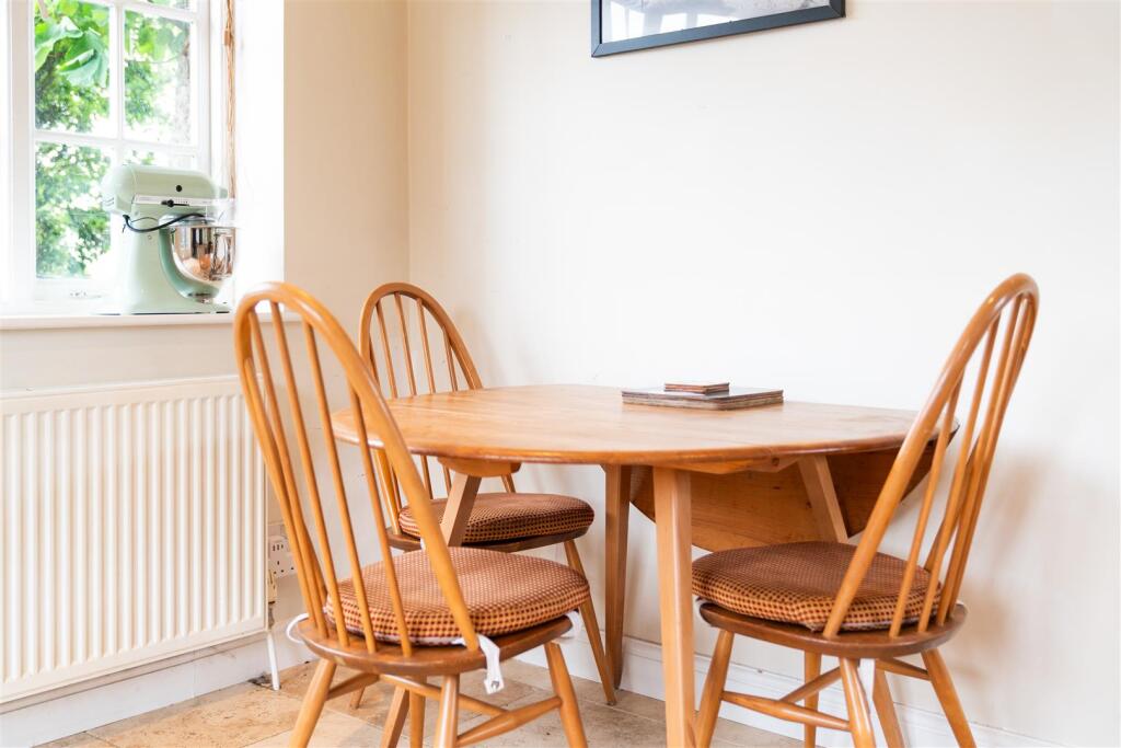 Kitchen-9.jpg