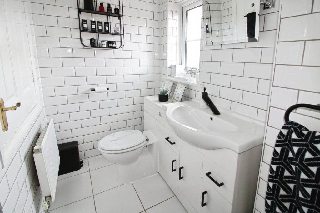 En Suite Shower Room