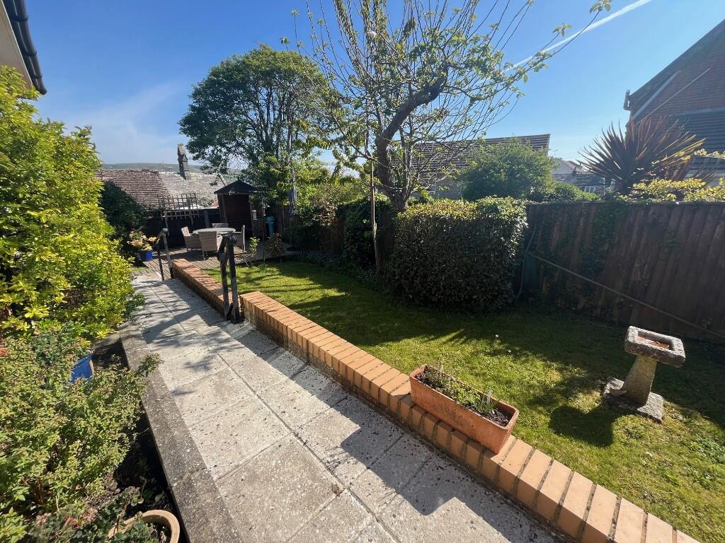 Side garden