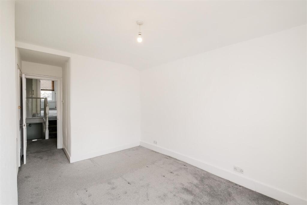 251a high road-3.jpg