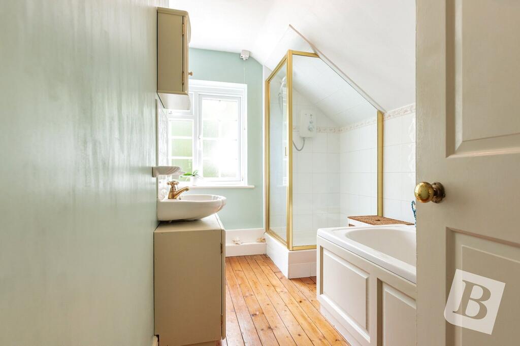 F/F Bathroom