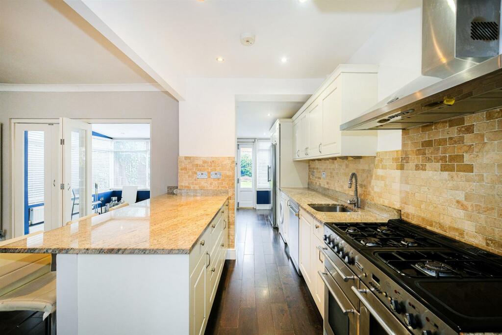 19 Tudor Road-10_web.jpg