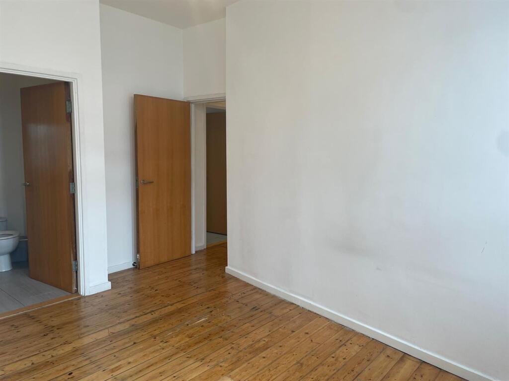 WhatsApp Image 2025-08-04 at 12.25.50 (2).jpeg