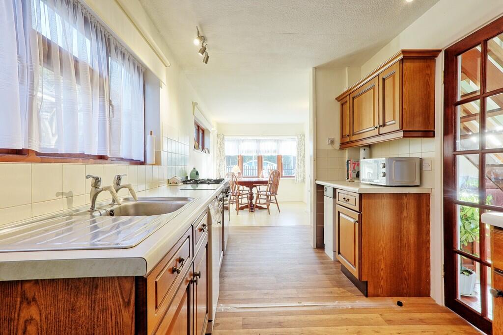 IMG_6529_30_31_ea...