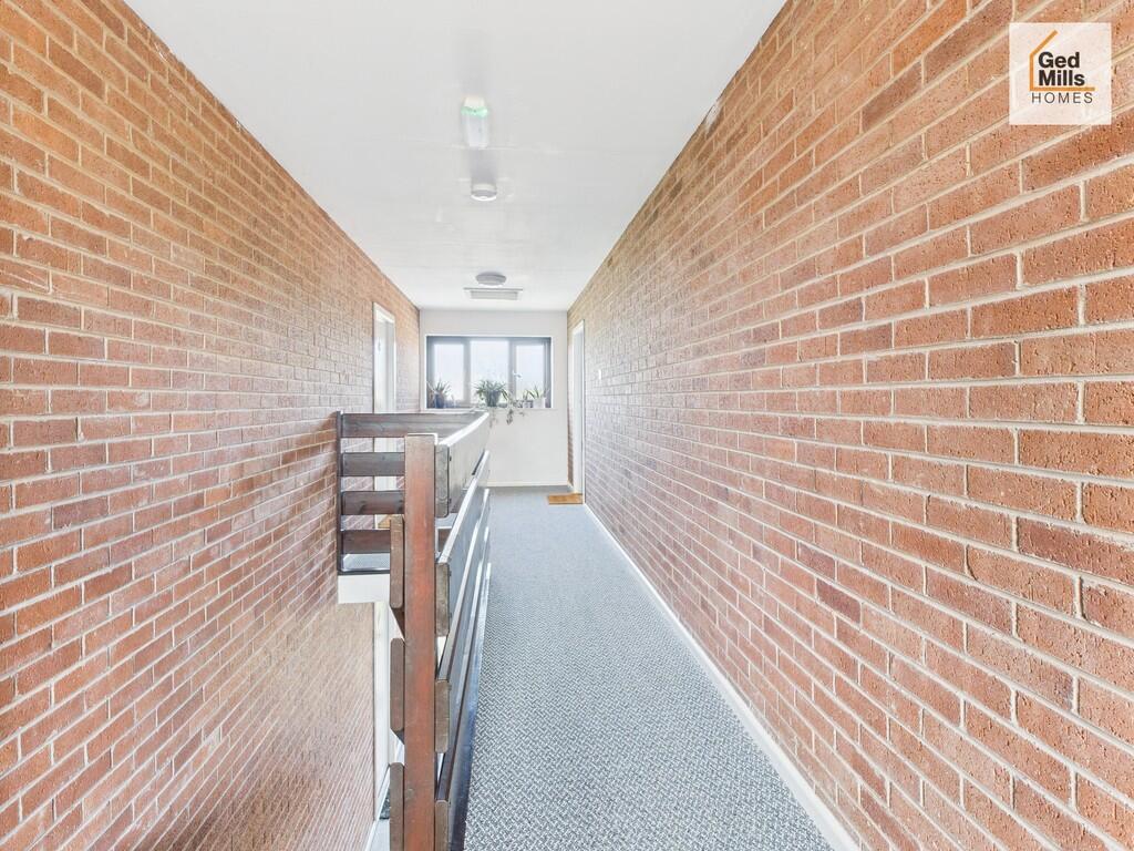 CAM04261G0-PR0081...