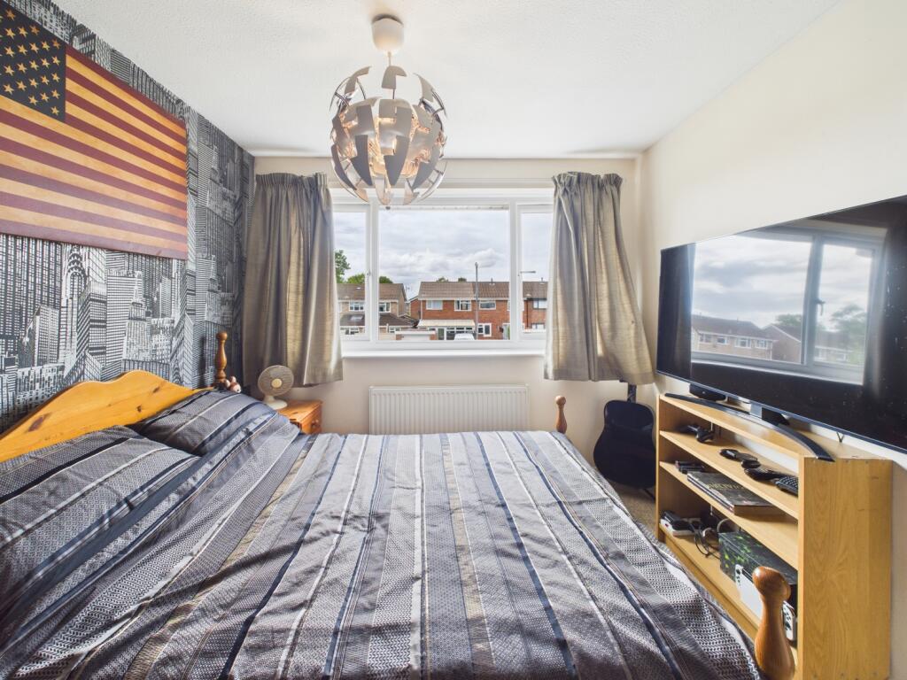 CAM02023G0-PR0167-STILL008