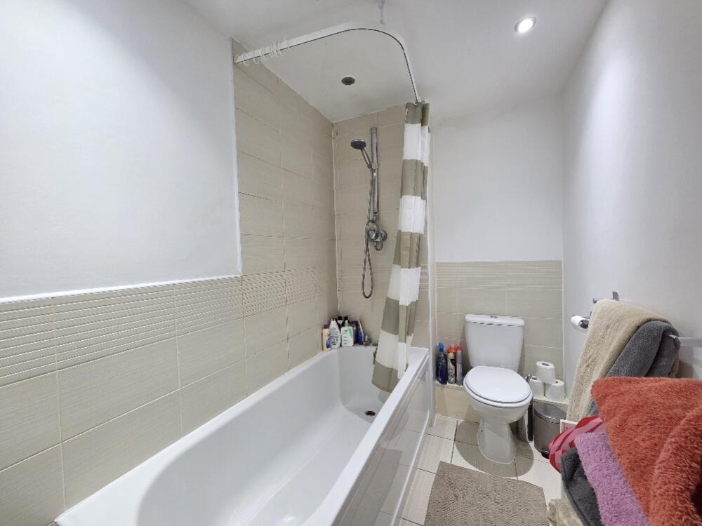 20251014_150201_resized