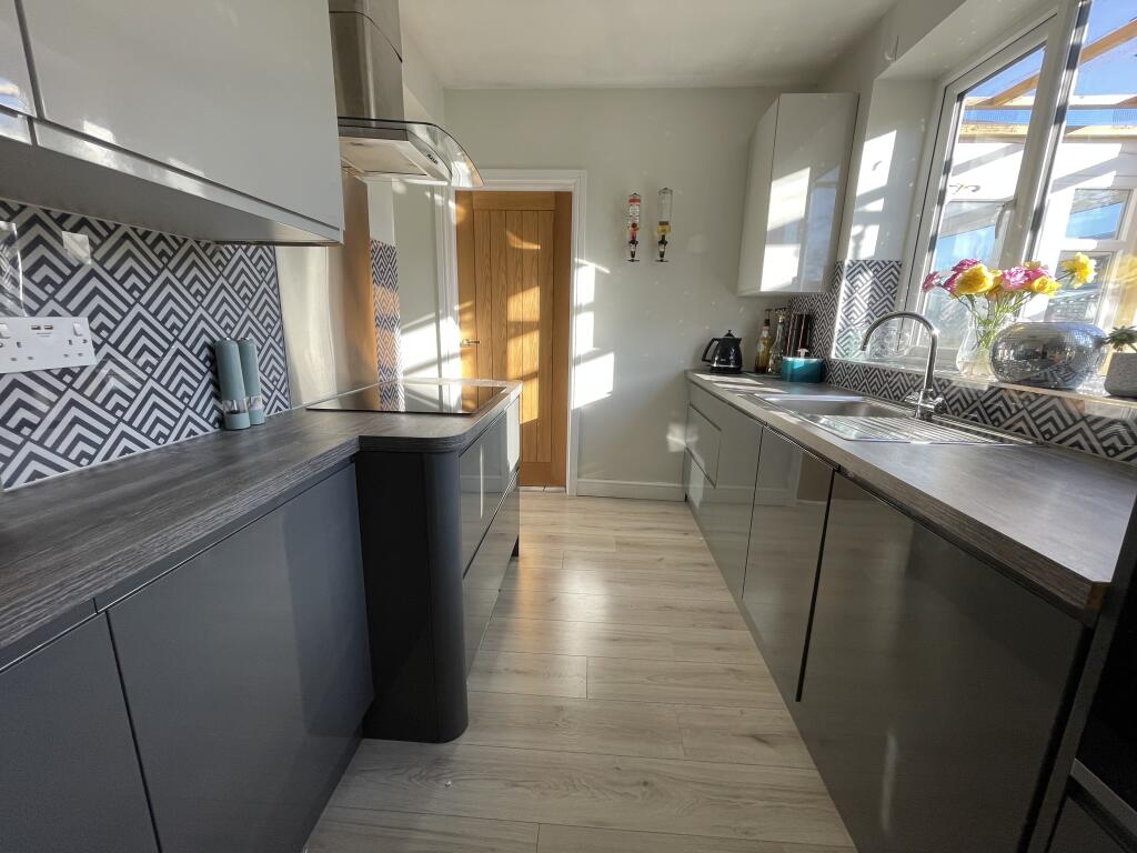 KITCHEN 4.jpeg