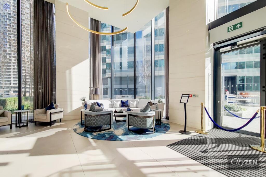 RESIDENTS LOBBY