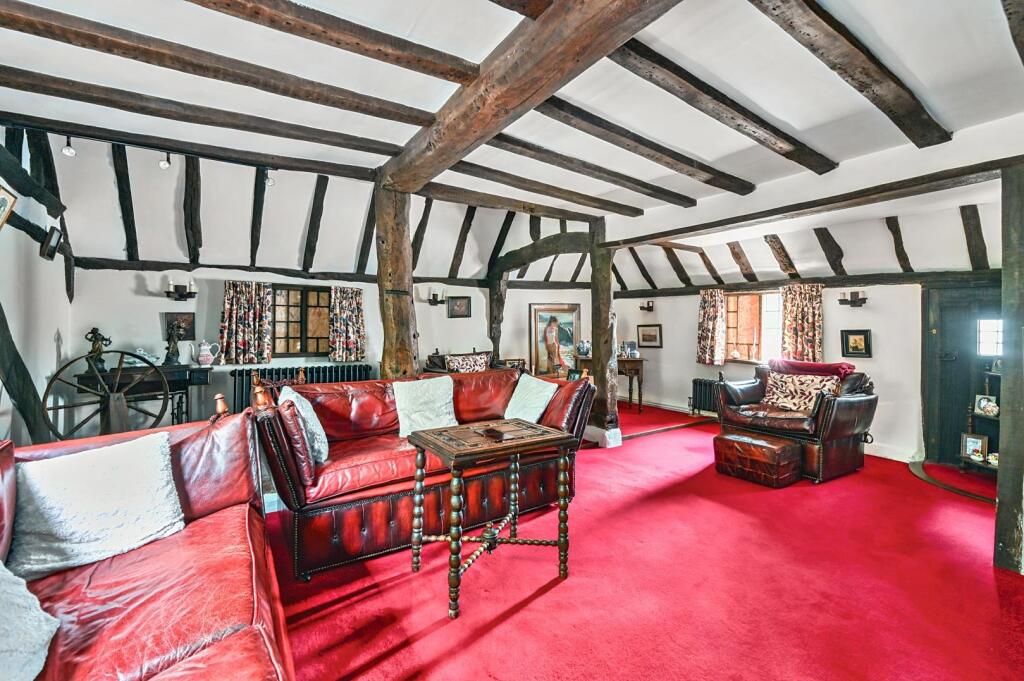 Tickham Cottage ME90HS (14).jpg