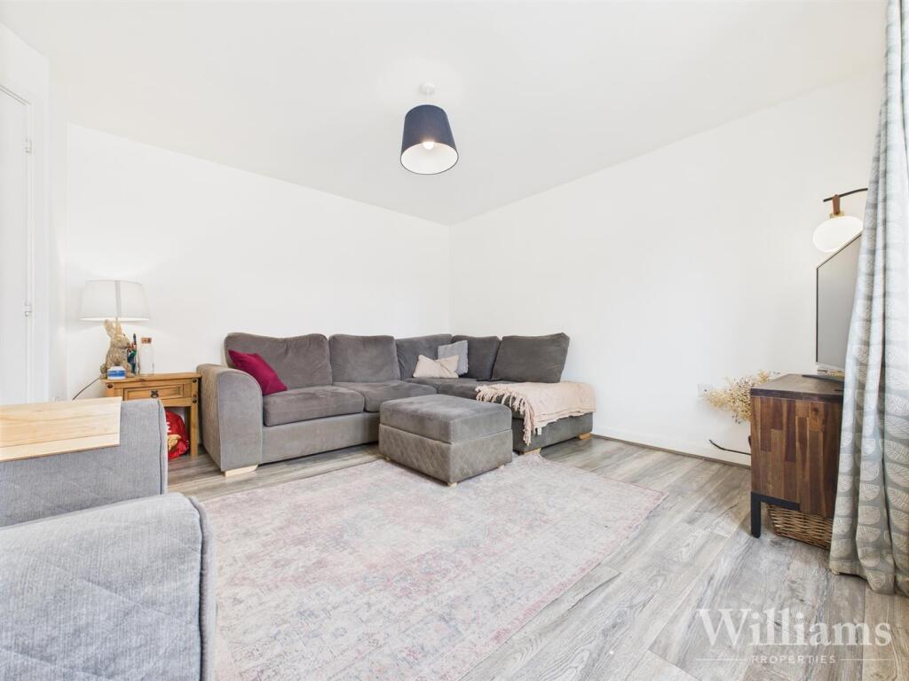 CAM02861G0-PR0434-STILL003 - Copy.jpg