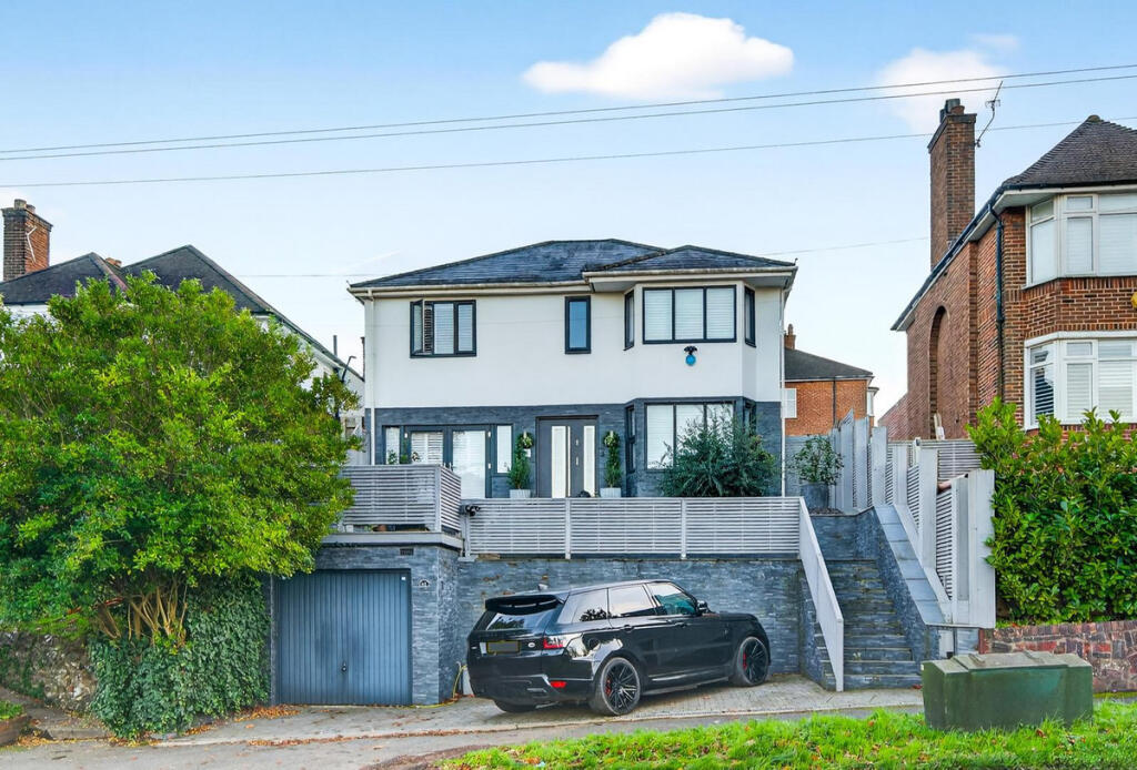 Mitchley Avenue, Purley, CR8 1