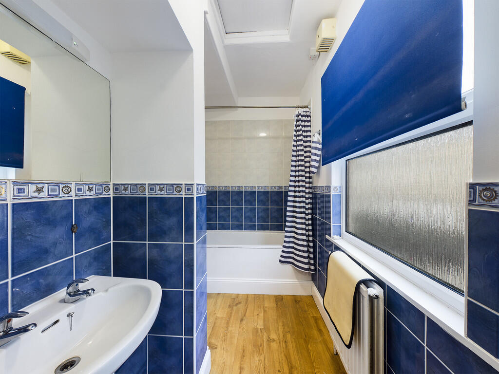 CAM00195P1-PR0332...