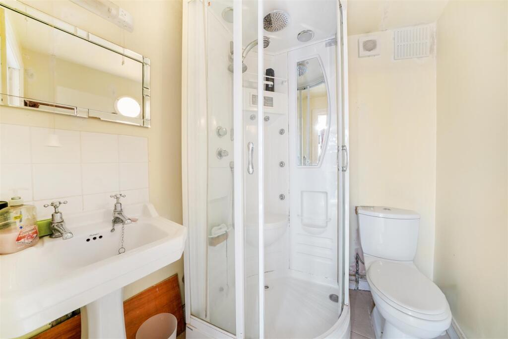 5 Conisborough Crescent - DdudinHC8wSWrEyh2Qmg.jpg