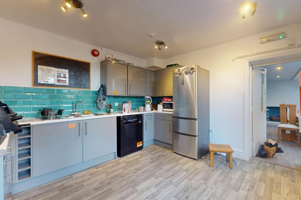 7 Hillmarton Road, Holloway, London N7 9JE