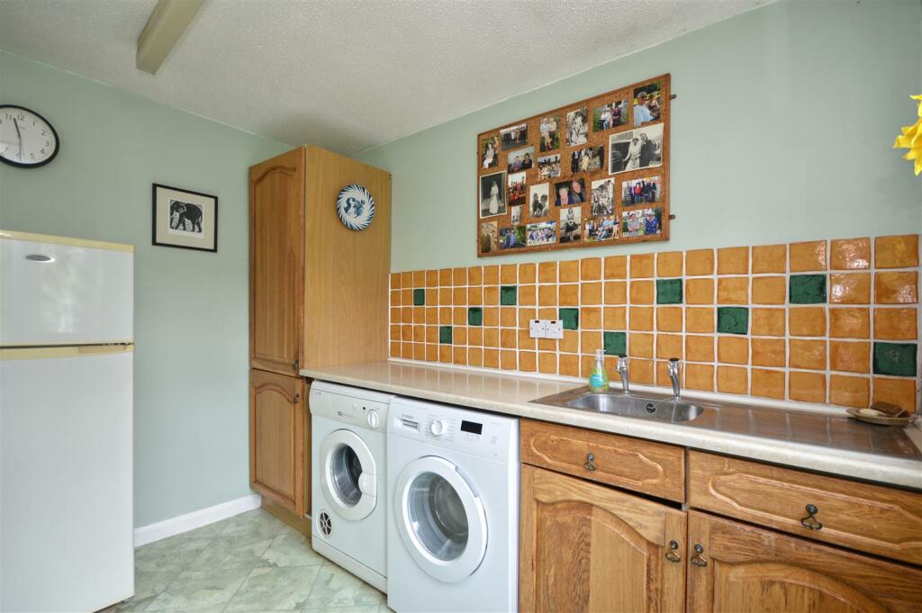 Kitchen / Breakfast / Utility
