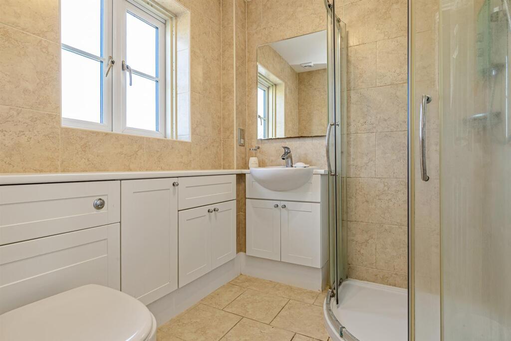 Shower Room.jpg
