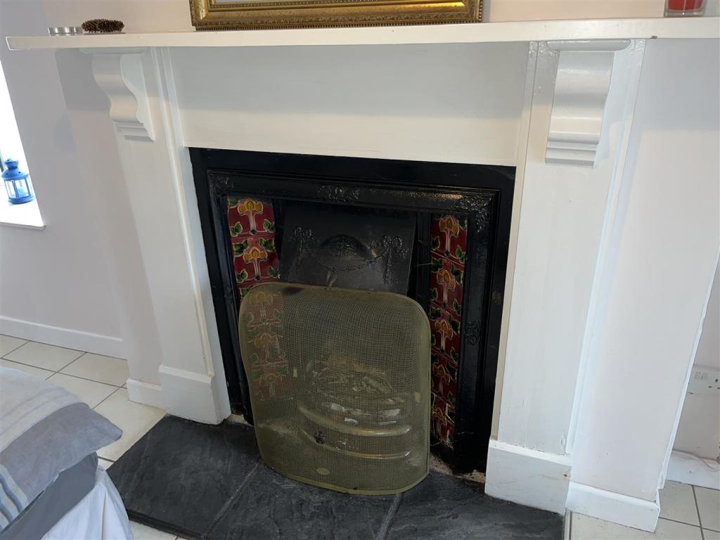 sitting room fireplace.JPG