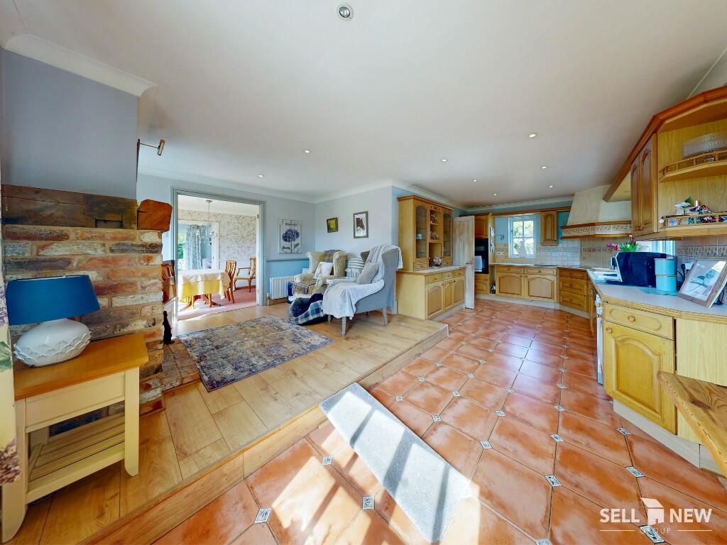 Kitchen/family room