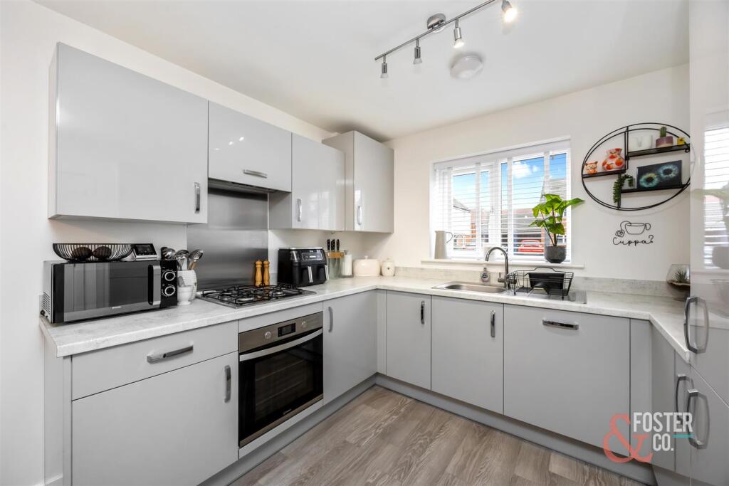 Goldcrest Drive, 67-016.jpg