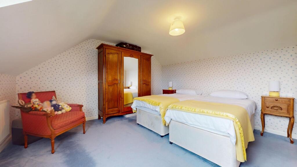 BEDROOM TWO