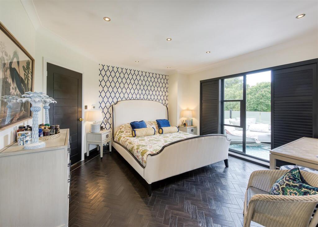 34 Post Office Road-bed1b.jpg