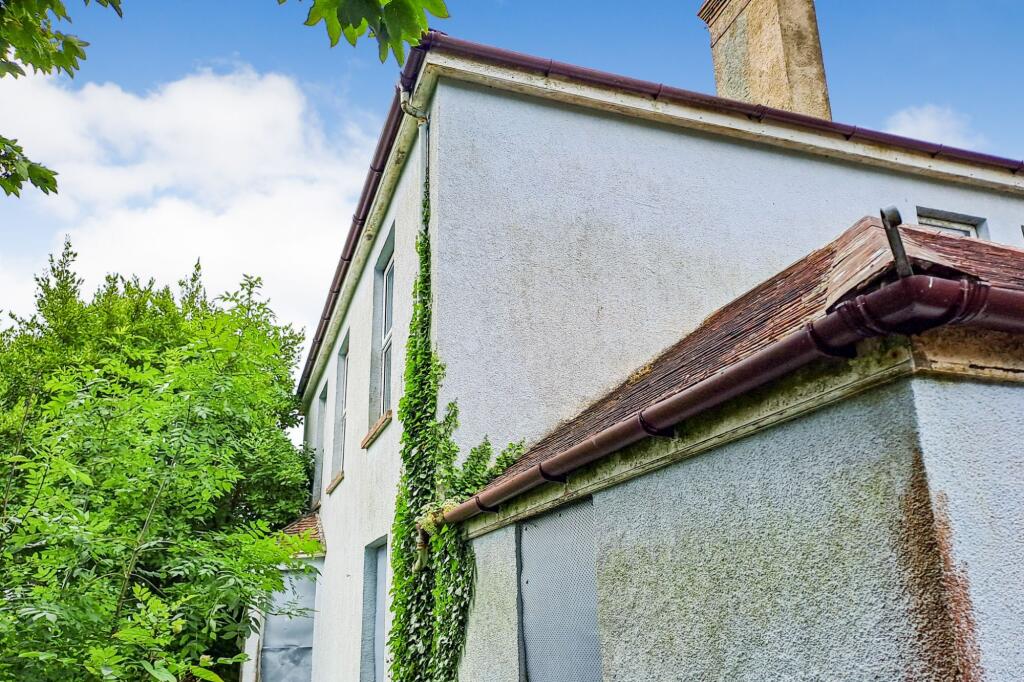 The Gables, 14 Church Hill, Helston, Cornwall TR13 8NW