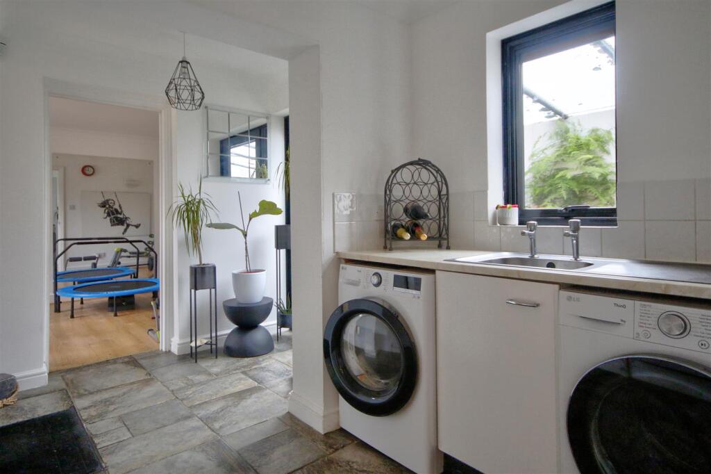 Utility Room.jpg