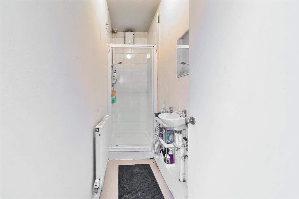 214 Cheltenham Road, Cotham, Bristol, BS6 5QU | Fr