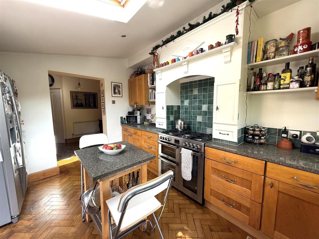 18 market kit 3.jpeg