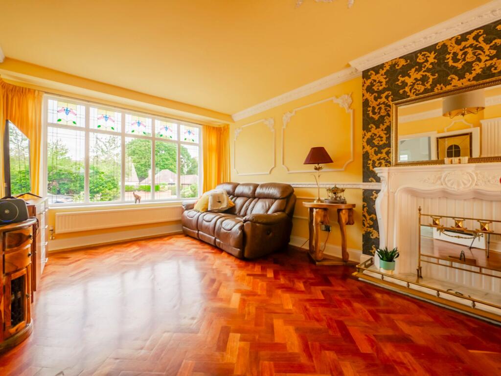 Living Room/Dining Room