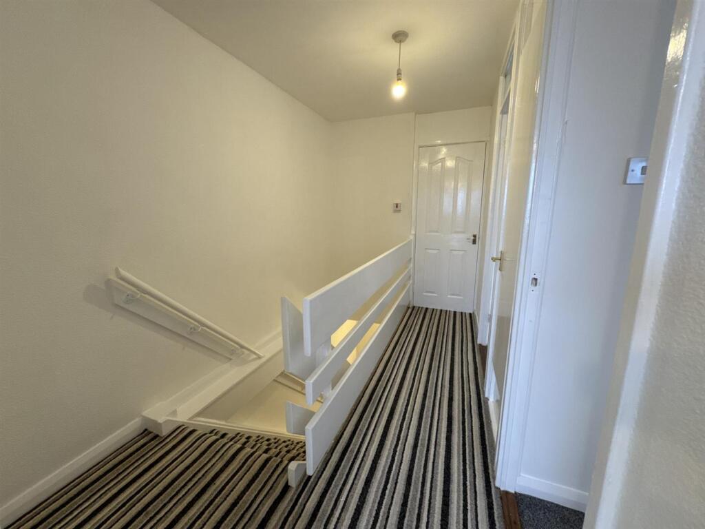 123 Easedale landing.jpg