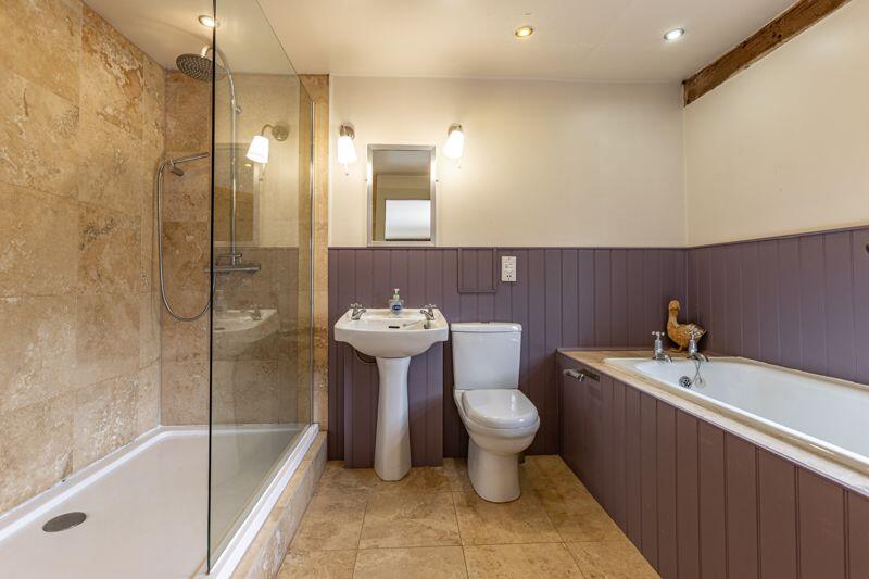 Ensuite Bathroom