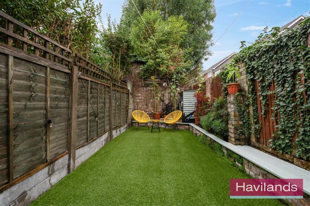 Eversley Park Road-11.jpg