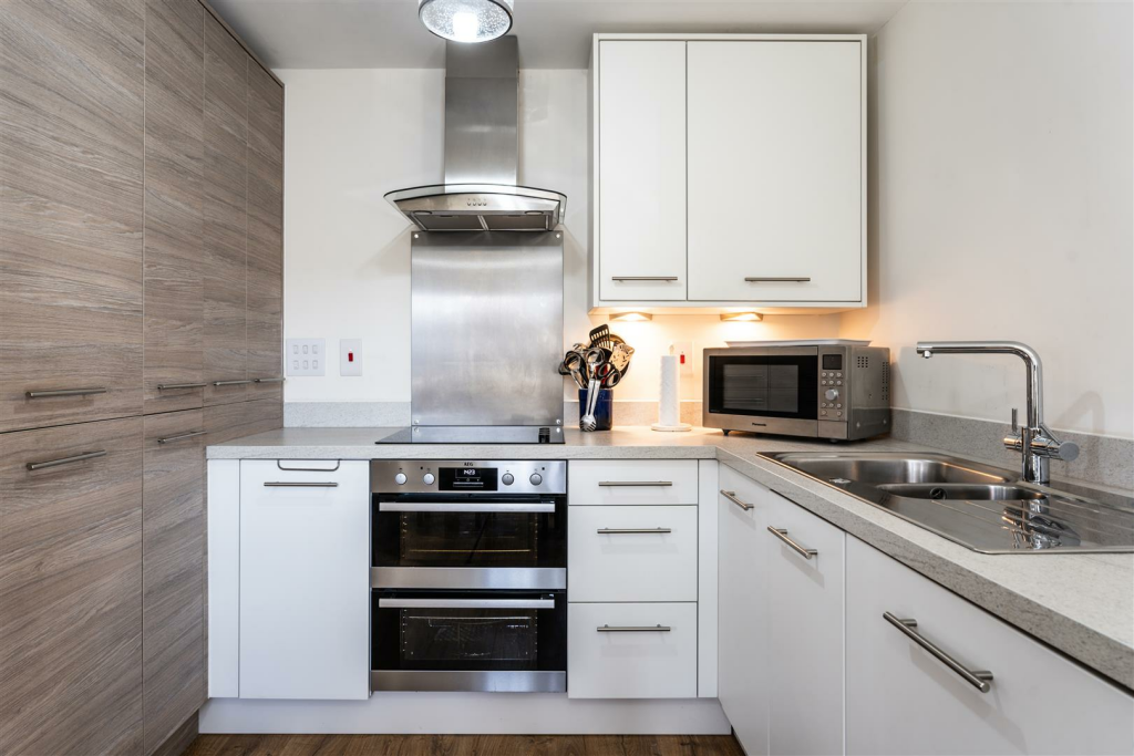 Open to Kitchen-Diner