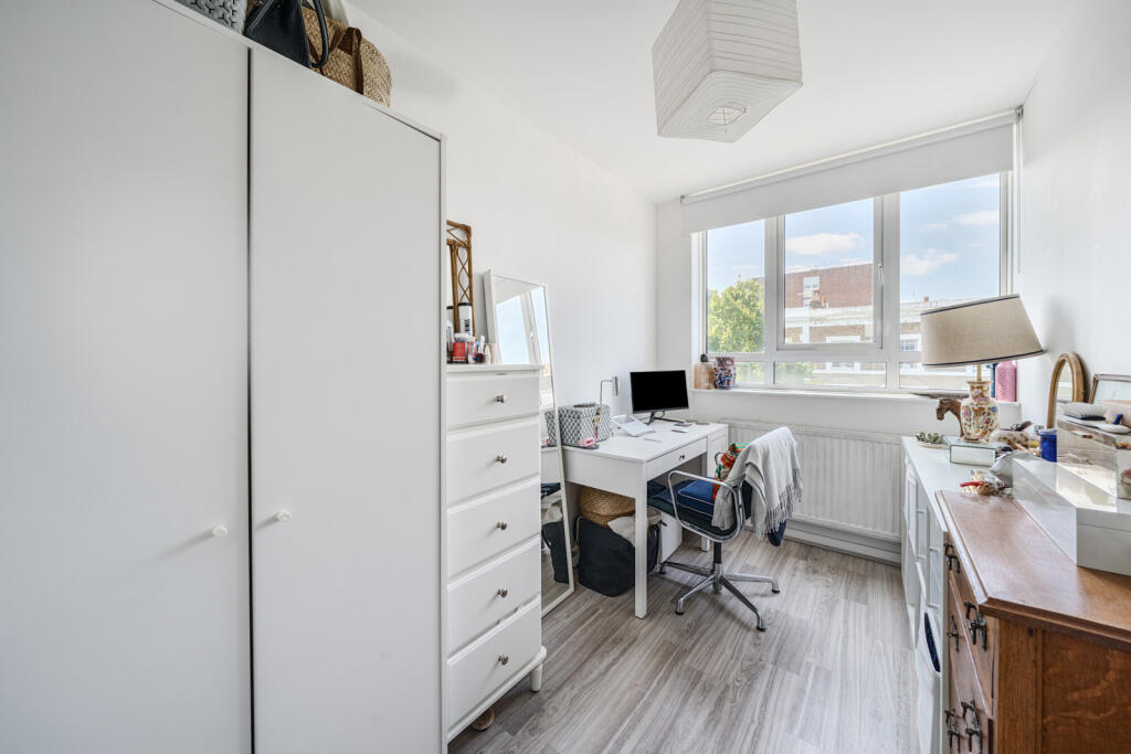 1325762-10-687a25...