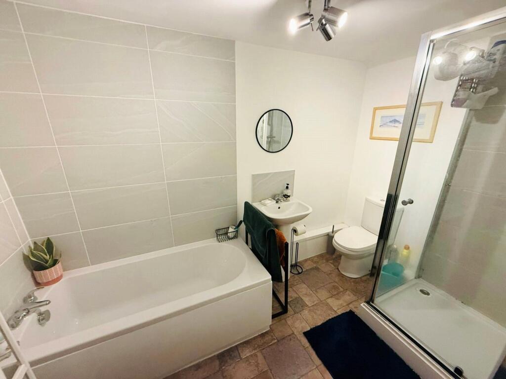 Picture No. 04