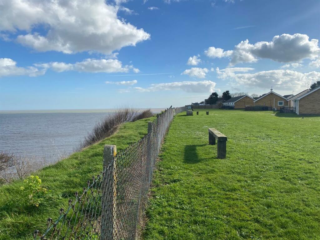 Waterside Park (8).jpg