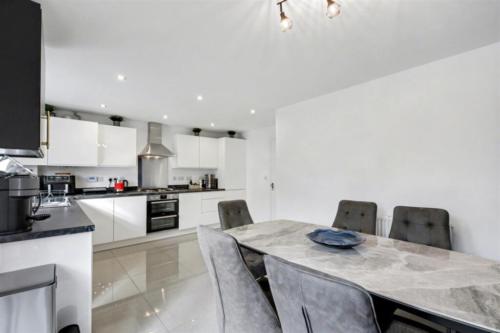 Kitchen Diner_3.jpeg