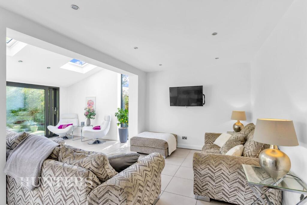 Family Kitchen Diner