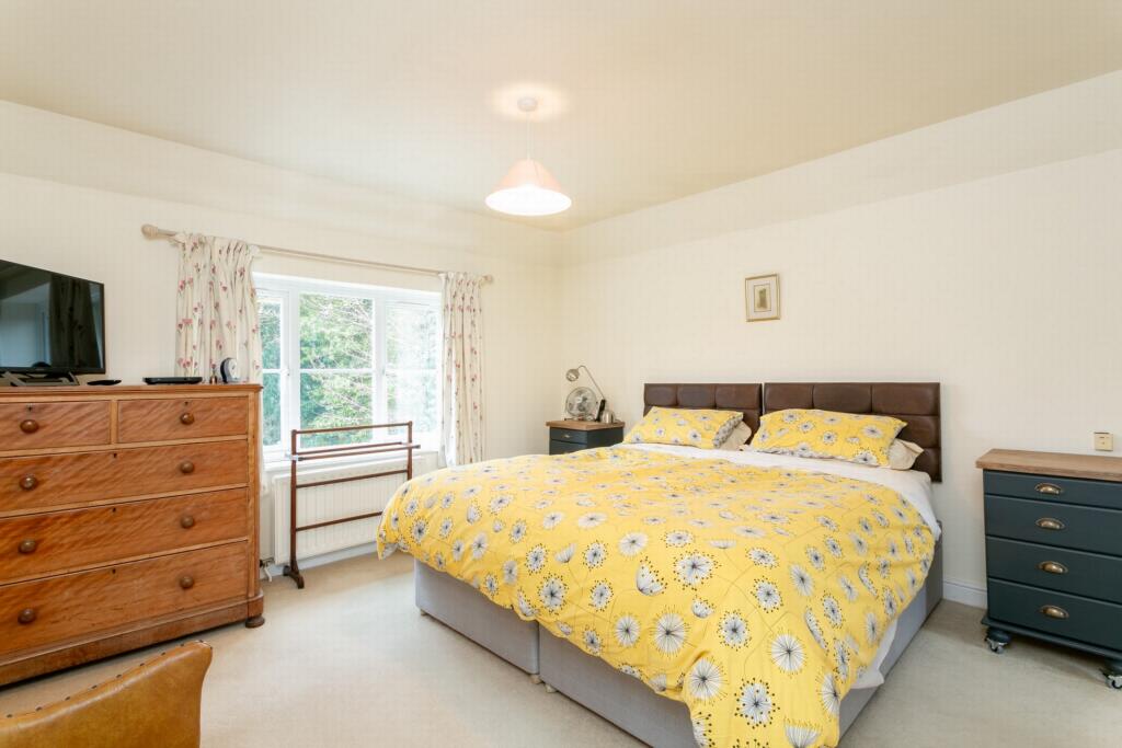 Principal bedroom