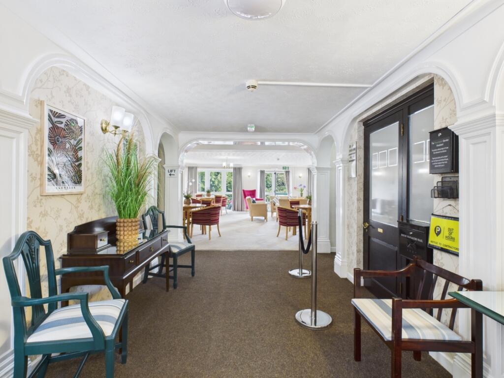 Building Entrance - Mere Court - EweMove Estate Ag