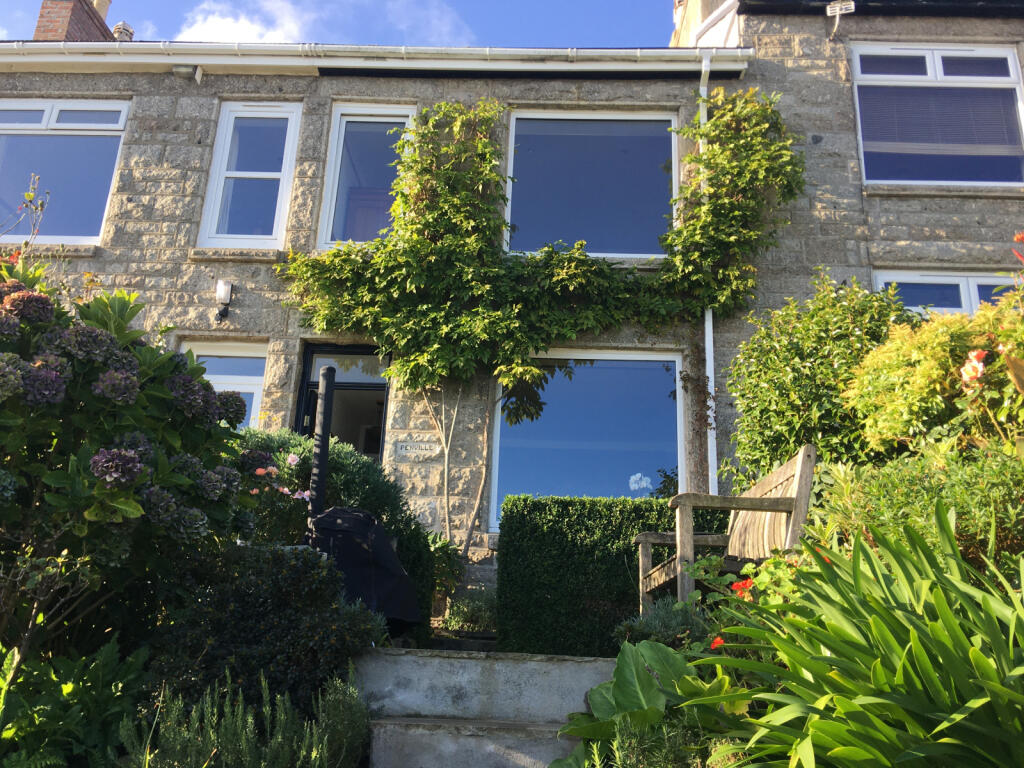 2 Bedroom Mid Terraced House for Sale